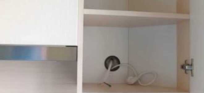 Нужна ли розетка для вытяжки на кухню и где ее установить